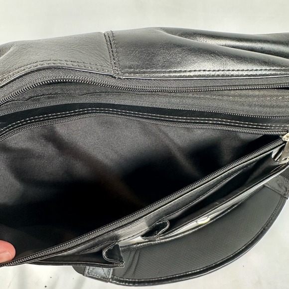 Wilsons Leather Black Genuine Leather Laptop Bag Briefcase Messenger Bag - Picture 9 of 14